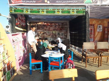 فعالیت قدمگاه کتاب اربعین در موکب شین اداره کل کتابخانه های عمومی استان ایلام