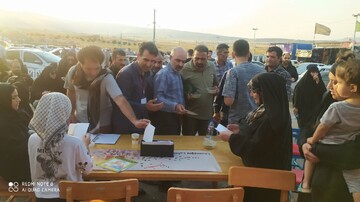 فعالیت قدمگاه کتاب اربعین در موکب شین اداره کل کتابخانه های عمومی استان ایلام