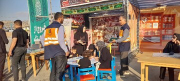 فعالیت قدمگاه کتاب اربعین در موکب شین اداره کل کتابخانه های عمومی استان ایلام