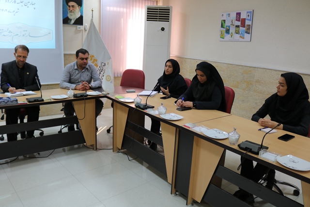 استفاده از تمام ظرفیت‌ کتابخانه‌های عمومی استان در مسیر تحقق شعار سال ضروری است