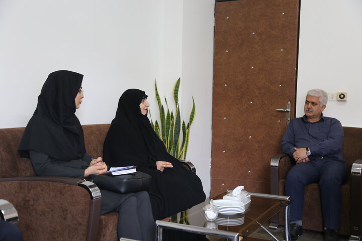 دیدار مدیرکل کتابخانههای عمومی با مدیرکل دفتر امور روستایی و شوراهای استانداری مازندران