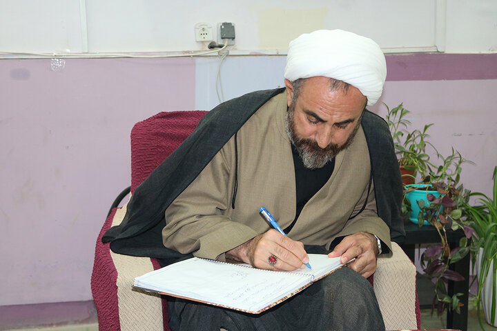 نماینده ولی فقیه در ایلام و رئیس سازمان بسیج طلاب و روحانیون کشور از موکب اربعین بازدید کردند