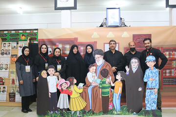 هشتمین روز فعالیت موکب فرهنگی- خدماتی اداره کل کتابخانه های عمومی استان ایلام