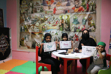 هشتمین روز فعالیت موکب فرهنگی- خدماتی اداره کل کتابخانه های عمومی استان ایلام