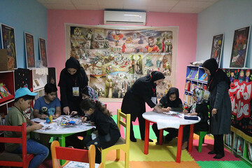 هشتمین روز فعالیت موکب فرهنگی- خدماتی اداره کل کتابخانه های عمومی استان ایلام