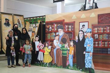 هشتمین روز فعالیت موکب فرهنگی- خدماتی اداره کل کتابخانه های عمومی استان ایلام