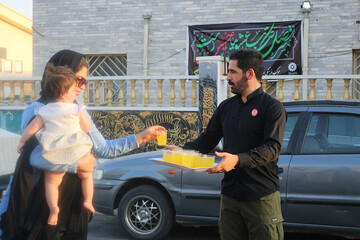 هشتمین روز فعالیت موکب فرهنگی- خدماتی اداره کل کتابخانه های عمومی استان ایلام