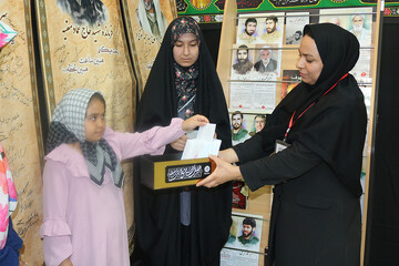 هشتمین روز فعالیت موکب فرهنگی- خدماتی اداره کل کتابخانه های عمومی استان ایلام