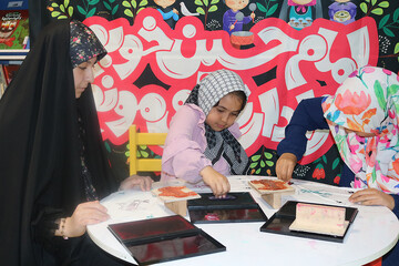 هشتمین روز فعالیت موکب فرهنگی- خدماتی اداره کل کتابخانه های عمومی استان ایلام