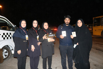 اجرای پویش زیارت نیابتی شهدا موکب فرهنگی- خدماتی اداره کل کتابخانه های عمومی استان ایلام