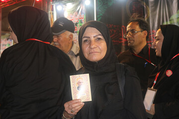 اجرای پویش زیارت نیابتی شهدا موکب فرهنگی- خدماتی اداره کل کتابخانه های عمومی استان ایلام