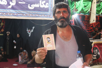 اجرای پویش زیارت نیابتی شهدا موکب فرهنگی- خدماتی اداره کل کتابخانه های عمومی استان ایلام