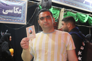 اجرای پویش زیارت نیابتی شهدا موکب فرهنگی- خدماتی اداره کل کتابخانه های عمومی استان ایلام