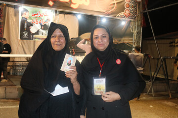 اجرای پویش زیارت نیابتی شهدا موکب فرهنگی- خدماتی اداره کل کتابخانه های عمومی استان ایلام