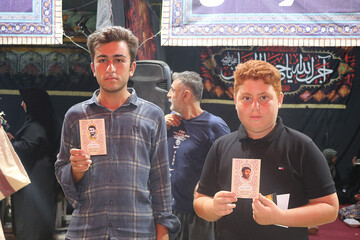 اجرای پویش زیارت نیابتی شهدا موکب فرهنگی- خدماتی اداره کل کتابخانه های عمومی استان ایلام