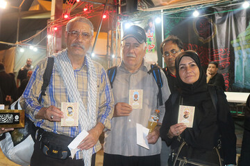 اجرای پویش زیارت نیابتی شهدا موکب فرهنگی- خدماتی اداره کل کتابخانه های عمومی استان ایلام