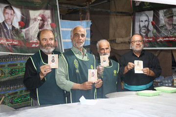 اجرای پویش زیارت نیابتی شهدا موکب فرهنگی- خدماتی اداره کل کتابخانه های عمومی استان ایلام