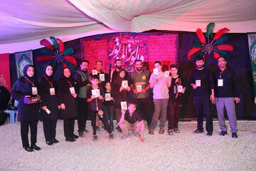 اجرای پویش زیارت نیابتی شهدا موکب فرهنگی- خدماتی اداره کل کتابخانه های عمومی استان ایلام