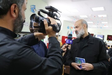 نشست رونمایی کتاب «خیمه ماهتابی»