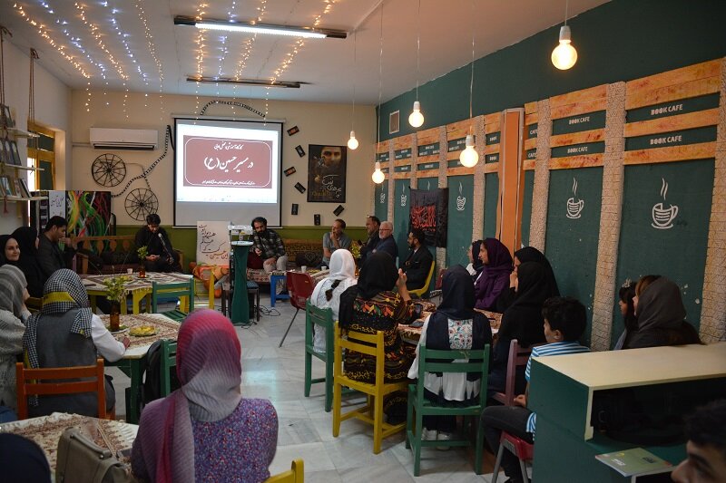 کارگاه شعر آیینی محفل ادبی در مسیر حسین (ع) در کرمانشاه برگزار شد محفل ادبی در مسیر حسین ع