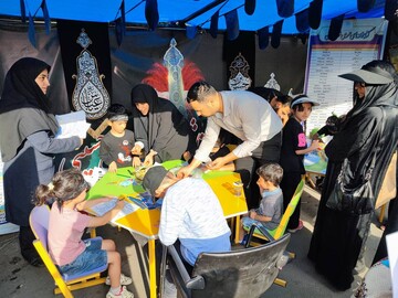 موکب اداره کل کتابخانه‌های عمومی استان تهران در مسیر پیاده‌روی جاماندگان اربعین