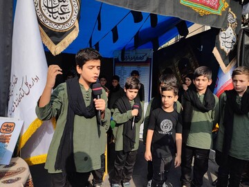 موکب اداره کل کتابخانه‌های عمومی استان تهران در مسیر پیاده‌روی جاماندگان اربعین