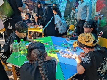 موکب اداره کل کتابخانه‌های عمومی استان تهران در مسیر پیاده‌روی جاماندگان اربعین