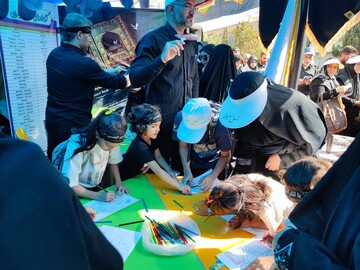 موکب اداره کل کتابخانه‌های عمومی استان تهران در مسیر پیاده‌روی جاماندگان اربعین