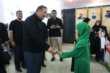 نهمین روز فعالیت موکب فرهنگی- خدماتی اداره کل کتابخانه های عمومی استان ایلام