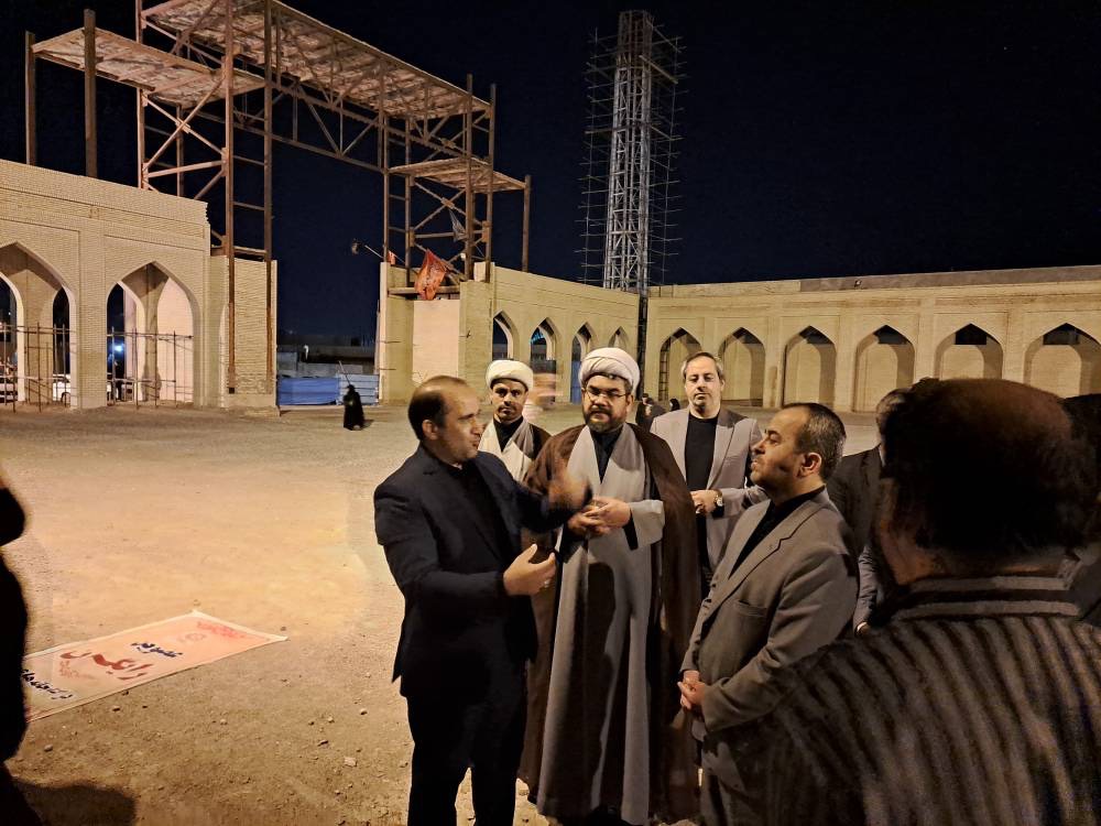 بازدید استاندار خراسان جنوبی از حسینیه کتاب