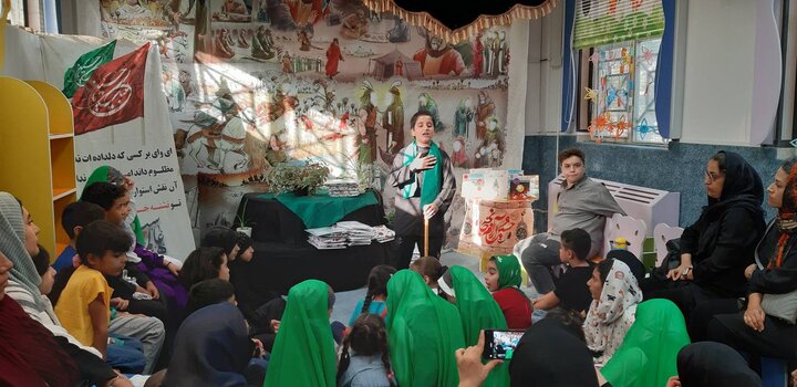 سومین نشست «در زیر پرچمش همه یک خانوادهایم» برگزار شد