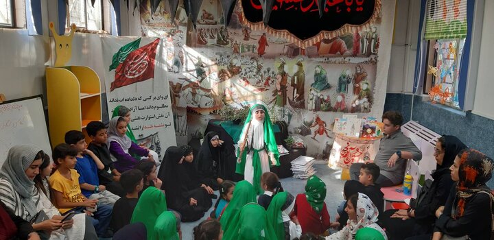 سومین نشست «در زیر پرچمش همه یک خانوادهایم» برگزار شد