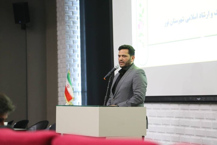 نشست مشترک شورای اداری رؤسای ادارات کتابخانههای عمومی و ادارات فرهنگ و ارشاد شهرستانهای استان در نور برگزار شد