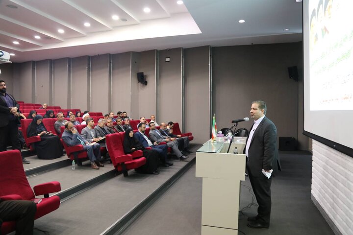 نشست مشترک شورای اداری رؤسای ادارات کتابخانههای عمومی و ادارات فرهنگ و ارشاد شهرستانهای استان در نور برگزار شد