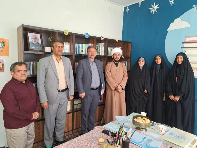 مطالعه مفید در مدیریت چالشهای فردی و اجتماعی نقش بسزایی دارد