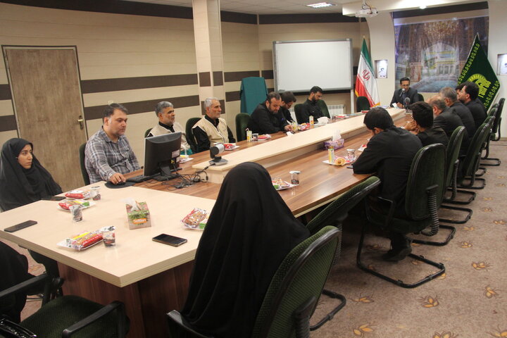 آیین رونمایی از کتاب «زیارت اولی‌ها» در اراک برگزار شد