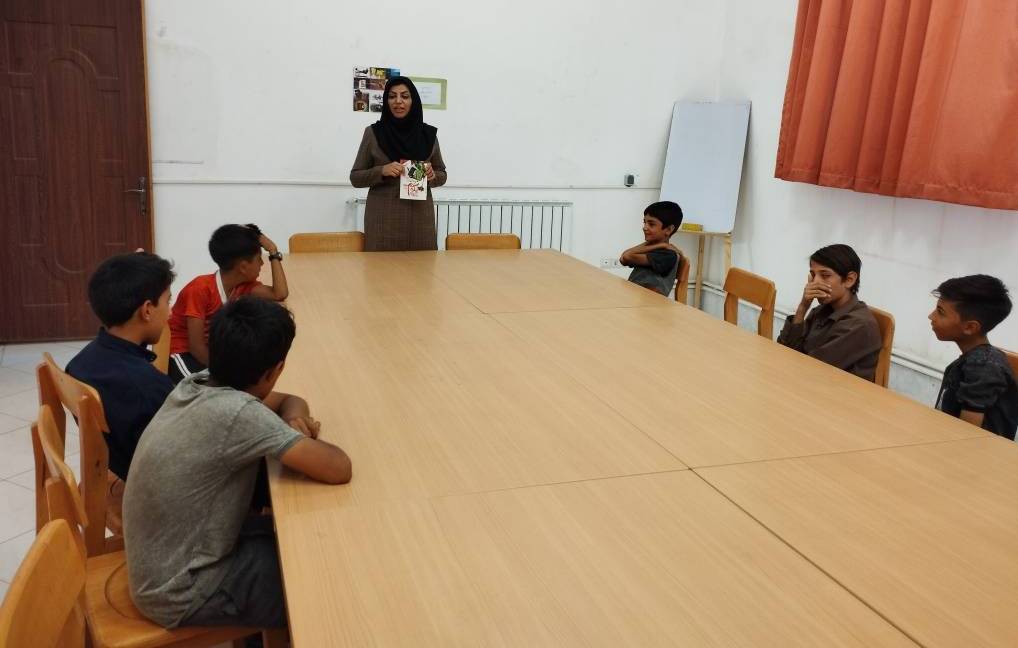 کارگاه‌های آموزشی با محوریت مسائل اجتماعی و فرهنگی با مشارکت اعضای کتابخانه برگزار شد