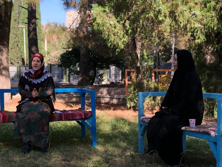 حضور مدیرکل کتابخانههای عمومی ایلام در برنامه زنده تلویزیونی رووژنا