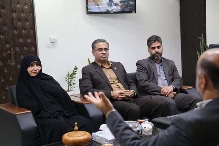 دیدار مدیرکل کتابخانههای عمومی مازندران با سرپرست فرمانداری شهرستان نکا