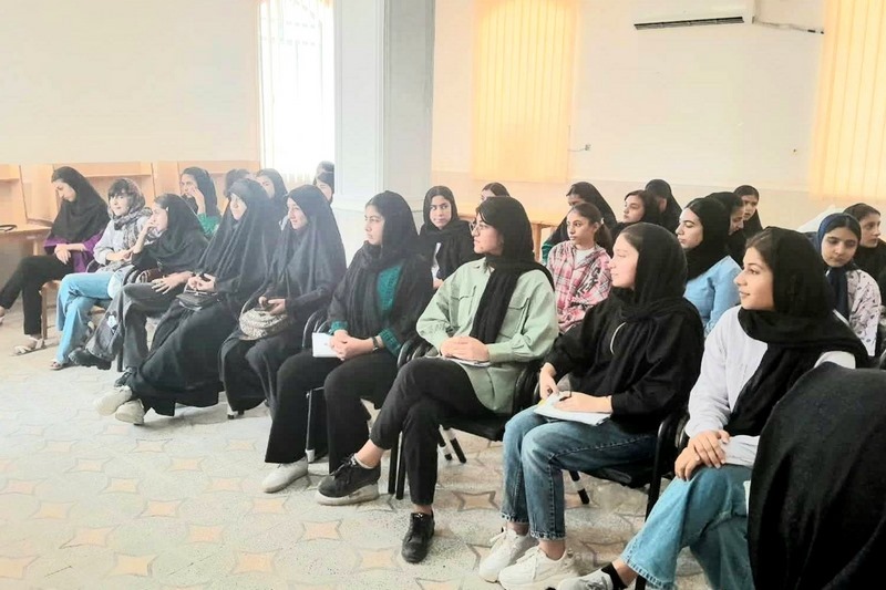 طرح غنی سازی اوقات فراغت در کتابخانههای عمومی استان بوشهر برگزار شد