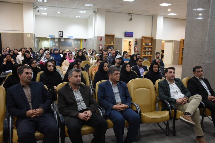 همایش تجلیل از اعضای کتابخانه های عمومی آذربایجان شرقی حائز رتبه زیر ۱۰۰۰ در کنکور سراسری ۱۴۰۲