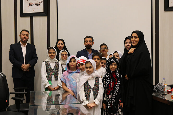 تأثیرگذاری محافل ادبی در شخصیت و تفکر آیندهسازان ایران