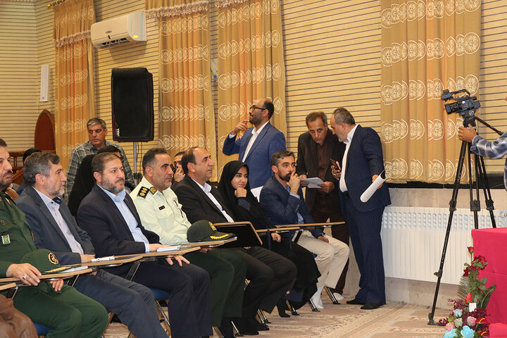 تأثیرگذاری محافل ادبی در شخصیت و تفکر آیندهسازان ایران