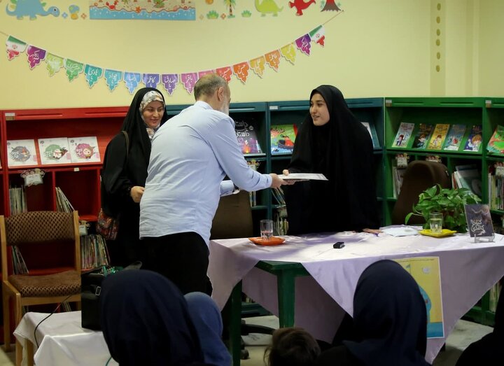 اهمیت خواستن و تلاش توام با توکل به عنایت امام زمان(عج)