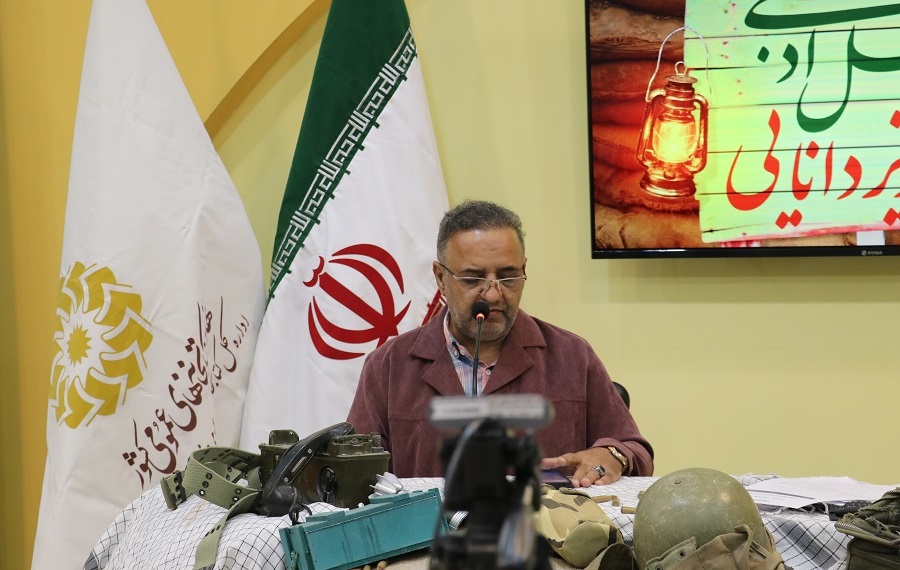 شاعران به واسطه قلم خود و با حضور در خاکریز دانایی، ادامه دهنده راه شهدا هستند