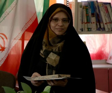 نشست نقد کتاب «سفیردوازدهم» در قم