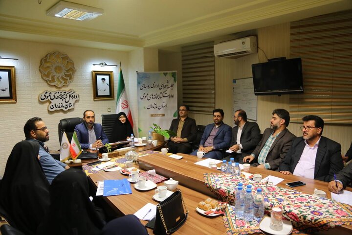 تکیه بر نقش و توانمندی رؤسای شهرستانها در سیاستگذاریهای نهاد