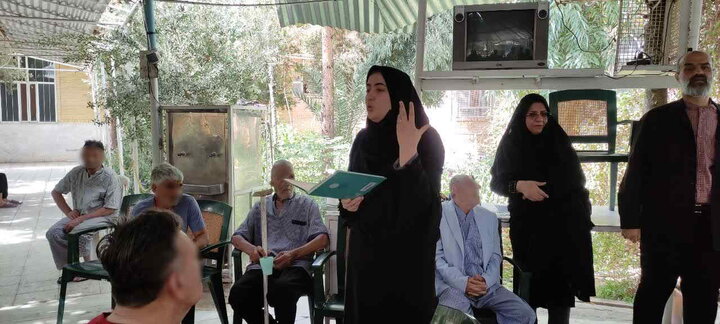 مدیرکل کتابخانه های استان قم از آسایشگاه انوار آفتاب بازدید کرد