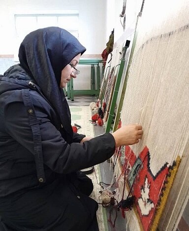 عدم ارتباط مؤثر بین تولیدکنندگان و بازار فروش، حلقه مفقوده توسعه کسبوکارهای کوچک است