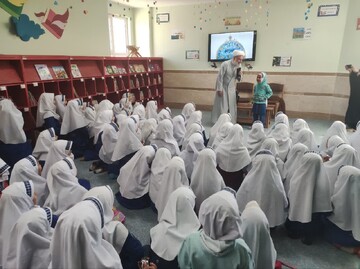 ویژه برنامه هفته کودک در کتابخانه عمومی شهدای نوبهار 